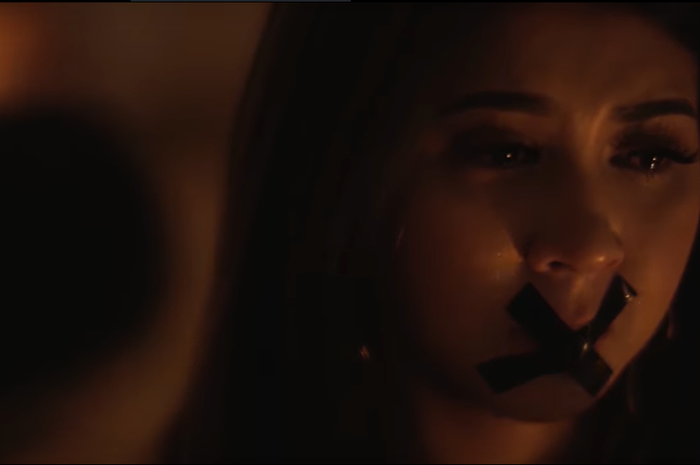 Lirik Lagu Tak Mau Berubah Oleh Kesha Ratuliu Dan Video Klip Semua Halaman Sonora Id