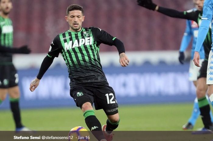 Gelandang Sassuolo, Stefano Sensi, yang kabarnya jadi incaran AC Milan dan Inter Milan