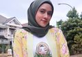 Lihat Tampilan Anggun Fairuz A Rafiq dalam Balutan Gamis dan Hijab Syar'i yang Jadi Sorotan