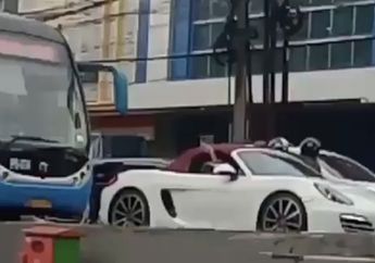 Viral Sedan Mewah Prosche Terobos Jalur Busway, Begini Kabar Terkininya