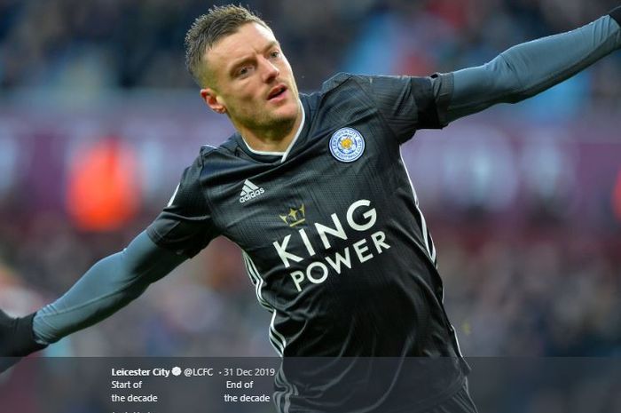 Jamie Vardy saat sedang merayakan golnya ke gawang tim lawan.