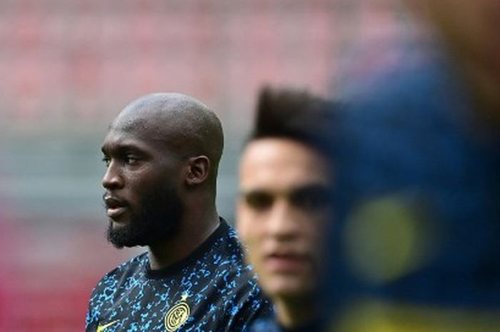 Romelu Lukaku dalam sesi latihan Inter Milan jelang duel kontra AC Milan di San Siro (21/2/2021).