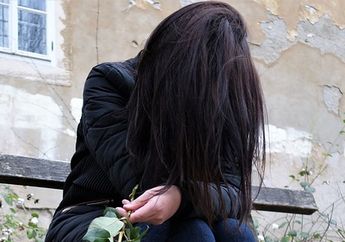 Takut Rahasianya Terbongkar, Wanita Cantik Jelita Ini Lakukan Tindakan Tak Disangka-sangka hingga Bikin Suaminya Menyesal