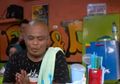 Demi Sesuap Nasi Komedian Ini Dulu Rela Jadi Kuli Bangunan, Lihat Kondisinya Kini yang Jadi Pengusaha