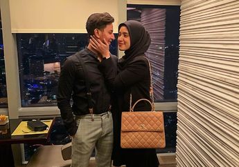 Dapat Hadiah Mobil Mewah dari Sang Suami, Fairuz A Rafiq: Love You So Much Imam Dunia Akhiratku!