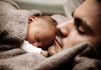 Ayah Masa Kini Bisa Berperan Sama Membagi Waktu antara Keluarga dan Karier, Simak Tipsnya