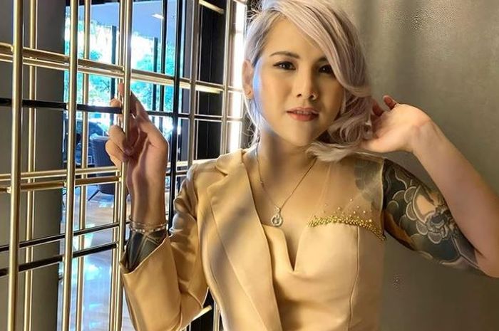 Begini cerita Evelin Anjani yang mulai tonjolkan jati diri sebagai <a href='https://manado.tribunnews.com/tag/wanita-macho' title='wanita macho'>wanita macho</a> sejak masih duduk di bangku SD di Jepang 