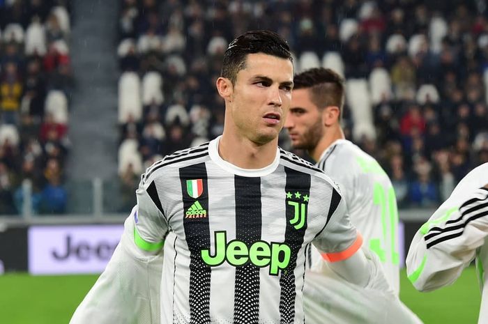 Juventus Pamerkan Jersey Kolaborasinya 