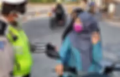 Pemotor tidak pakai helm, jadi salah satu sasaran Operasi Keselamatan Jaya 2022 