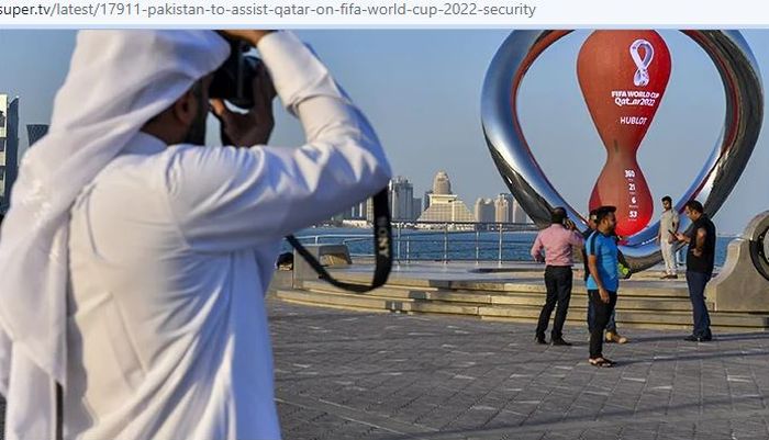 Potret warga Qatar dalam persiapan mereka menuju Piala Dunia 2022.