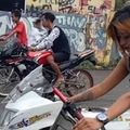 Video Joki Cantik Jesika Amelia Tabrakan Saat Balap Drag Bike, Kawasaki Ninja 150 Nyungsep ke Tempat Sampah