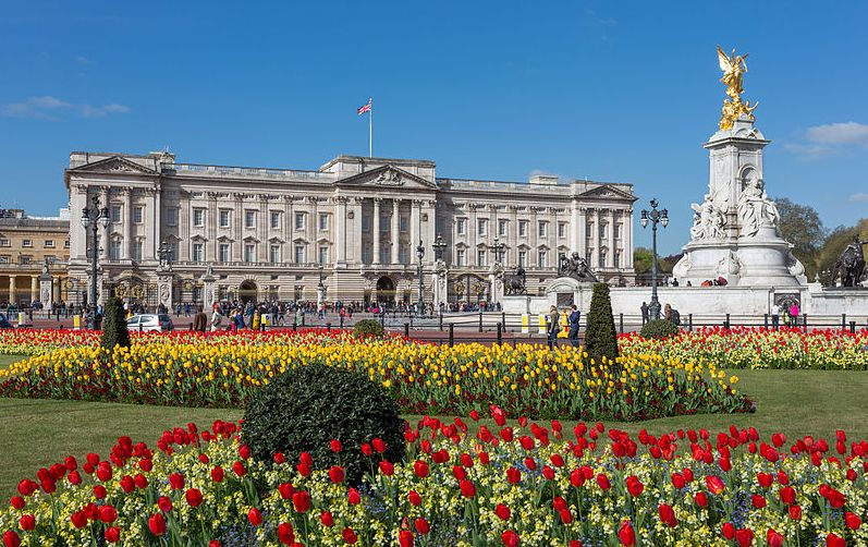 Istana Buckingham dan Istana Kensington, Dua Istana Terkenal di Inggris