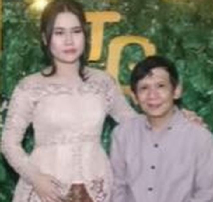 Ginanjar dan calon istrinya, Tiara