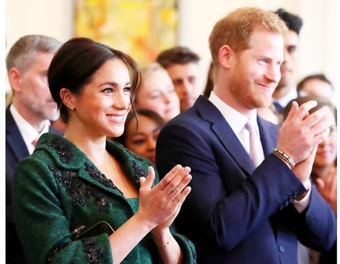  Pangeran Harry dan Meghan Markle 