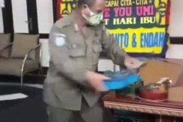Usai Viral Anggota Satpol PP Hancurkan Ukulele Pengamen, Wali Kota ...