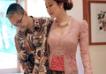 BCL Tampil Cantik Berkebaya dengan Keluarga, Gayanya Dipuji Habis-habisan