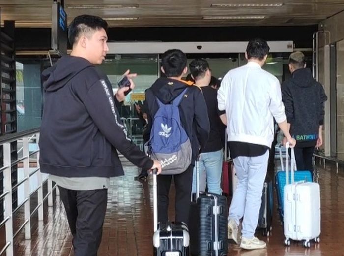 RRQ leaves for Malaysia for M1