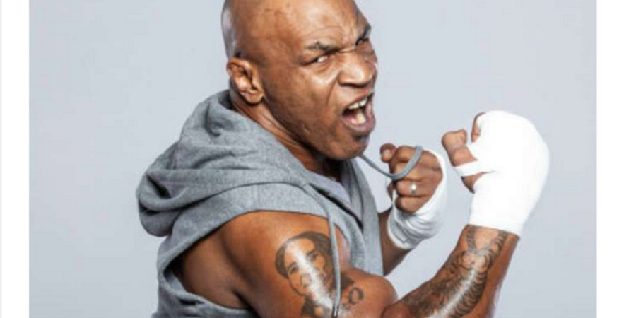 VIDEO - Pukulan Brutal Mike Tyson yang Buat Lawannya Kobam Seketika