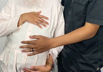 Berperan Sama Membangun Bonding dengan Si Kecil Sejak Bayi, Sederet Kegiatan Ini yang Bisa Dads Lakukan