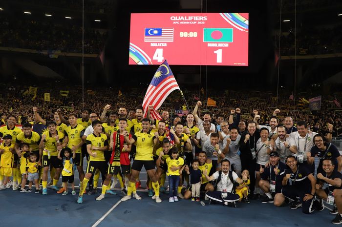 Perayaan Timnas Malaysia usai lolos ke Piala Asia 2023 setelah kalahkan Bangladesh dengan skor 4-1 di Stadion Bukit Jalil, Kuala Lumpur