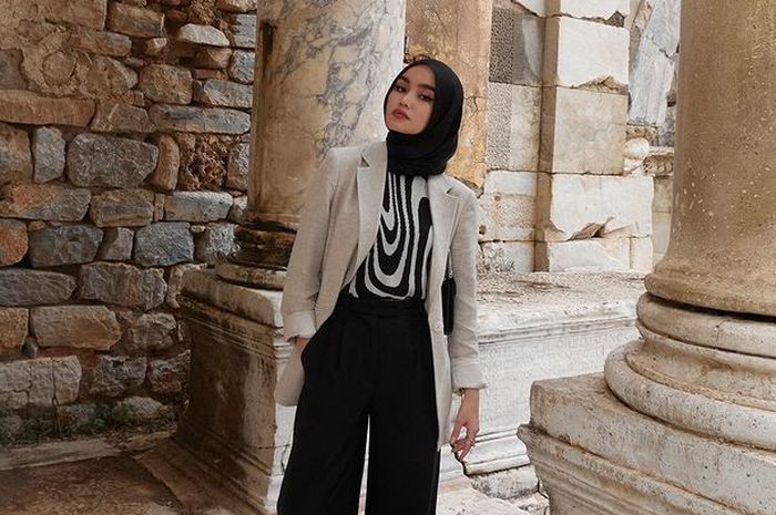 5 Ide Ootd Hijab Buat Datang Ke Acara Fashion Week Stunning Dan Kece 5 Ide Ootd Hijab Buat Datang Ke Acara Fashion Week Stunning Dan Kece