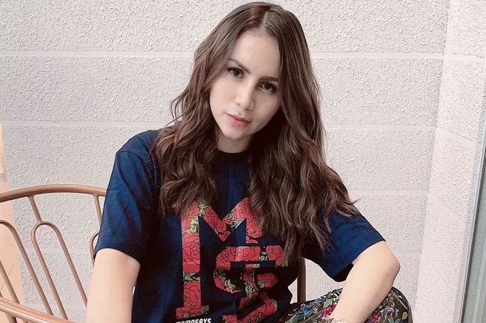 Ditanya Soal Geisha & Masa Lalunya, Momo Ngaku Ada Traum Berat: 'Ampun