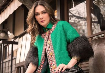 Seharga Motor, Lihat Model Kaus Oblong Luna Maya yang Bikin Netizen Terkejut!