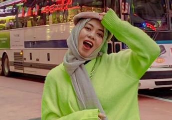 Liburan ke Amerika, Begini Gaya Kasual Keren Ala Adik Atta Halilintar, Sohwa Halilintar dengan Outfit Neon!