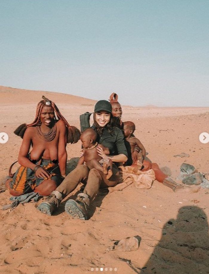 Potret Nikita Willy berbaur bersama penduduk desa Himba, Namibia, Afrika Selatan