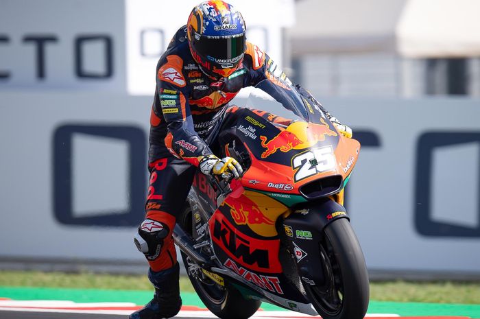 Raul Fernandez juara di balapan Moto2 San Marino 2021