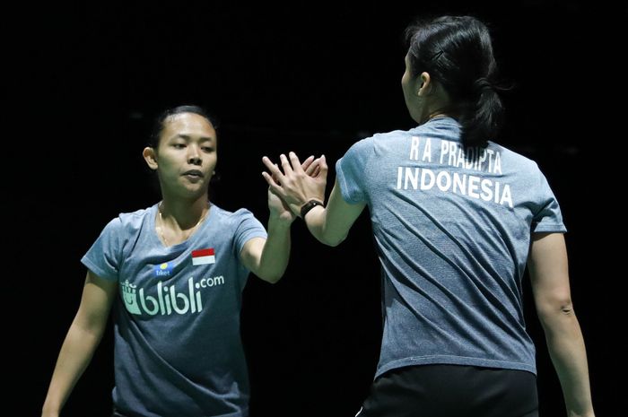 Pasangan ganda putri Indonesia, Della Destiara Haris/Rizki Amelia Pradipta, saat berlaga pada Kejuaraan Dunia 2019 di Basel, Swiss.