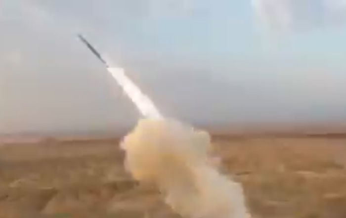 Rekaman video memperlihatkan Iran sukses melakukan uji coba peluncuran rudal dari bawah tanah pada Kamis (30/7/2020).