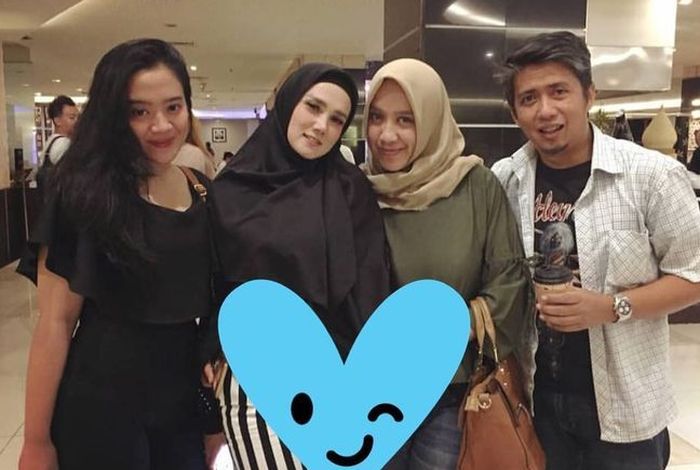 Harry Nugraha dan Mulan Jameela saat bertemu