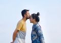 Deretan Foto Mesra Raffi Ahmad - Nagita Slavina di Bali, Tampil Seksi dengan Bikini Belahan Dada Rendah dan Tas Harga 65 Juta!