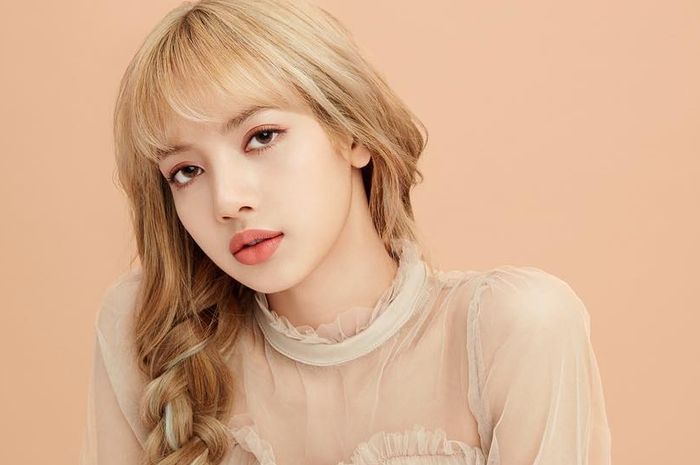 Berasal dari Thailand, Intip Cantiknya Lisa BLACKPINK Dari Kecil hingga Sekarang