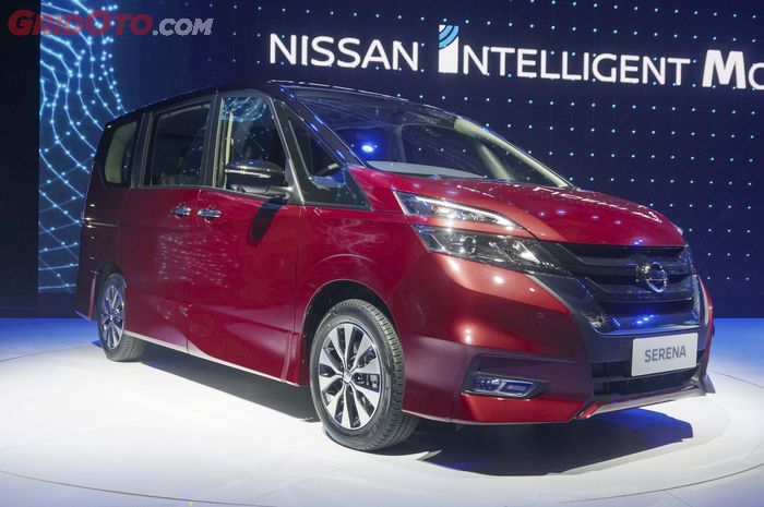 All New Nissan Serena menggunakan perpaduan dua warna pada bodinya