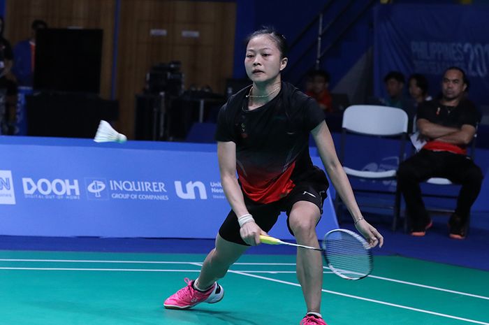 Fitriani saat tampil pada babak final beregu putri cabor bulu tangkis antara Indonesia versus Thailand, di Muntinlupa Sports Complex, Filipina, Selasa (3/12/2019).