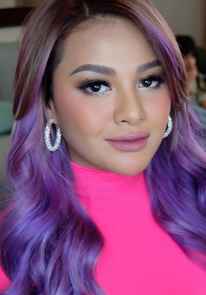 Inspirasi Warna Rambut Ala Aurel Hermansyah Untuk Kulit Sawo Matang