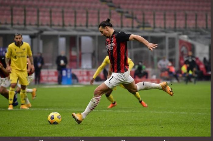 Striker AC Milan, Zlatan Ibrahimovic, menjadi eksekutor penalti terburuk di 5 Liga Top Eropa sejauh musim ini usai gagal mencetak gol lewat titik putih ke gawang Hellas Verona.