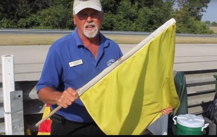 Bendera kuning pada MotoGP