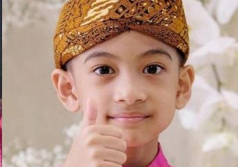 Nikita Mirzani 'Nyosor' Minta Cium, Jan Ethes Langsung Bereaksi Begini hingga Tuai Pujian Warganet