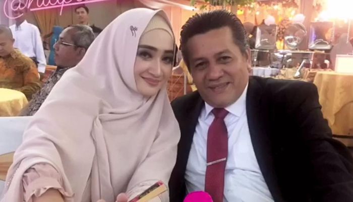 Pasangan artis yang menikah saat masih SMA