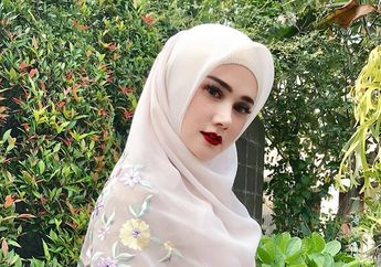 Manggung Lagi Setelah Puluhan Purnama Absen, Penampilan Cetar Mulan Jameela yang Bak Bidadari Turun ke Bumi Langsung Banjir Pujian dari Para Sahabat Artis: Geulis Pisan Neng