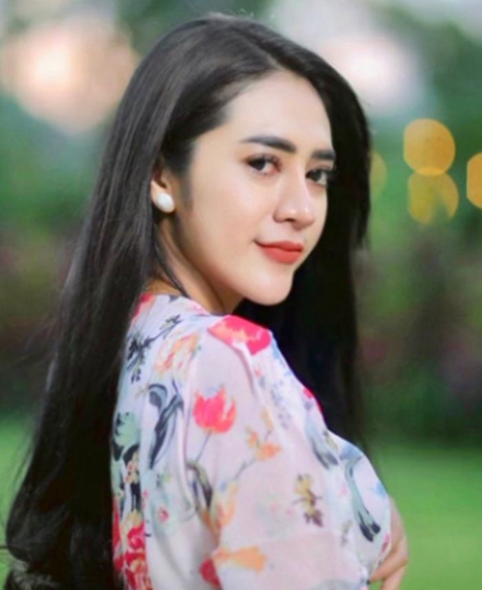 Instagram @vernitasyabilla
Vernita Syabilla