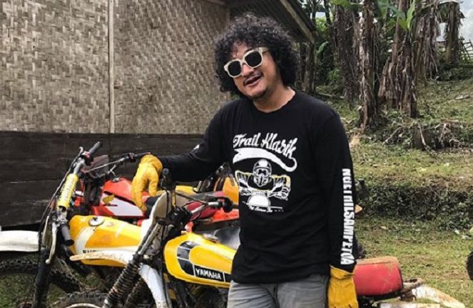 Profil Istri Isa Bajaj Terupdate