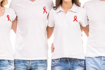 Penularan HIV pada ibu rumah tangga di Jawa Barat meningkat, ternyata akibat suami suka jajan dan threesome.