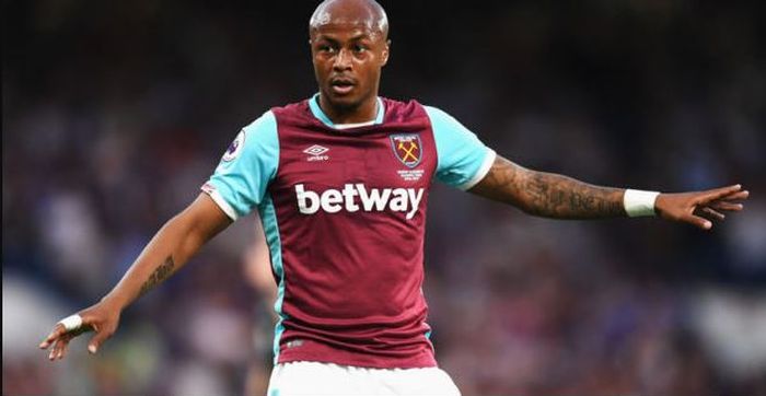 Andre Ayew, pesepak bola muslim yang juga bertato