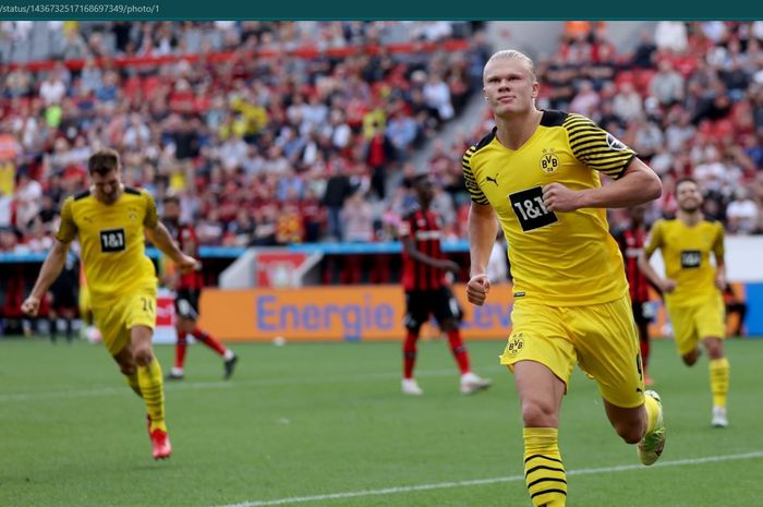 Erling Haaland sukses mencetak dua gol dalam kemenangan 4-3 Borussia Dortmund atas Bayer Leverkusen pada pekan keempat Bundesliga 2021-2022.