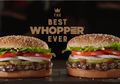 Gelar Bukber Terbesar, Burger King Bagikan 2000 Whopper Terbaiknya