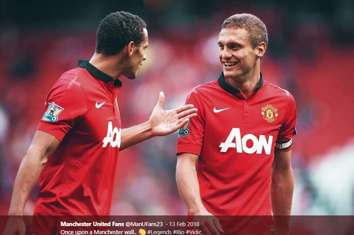 Bek legendaris Manchester United, Rio Ferdinand (kiri) dan Nemanja Vidic (kanan).